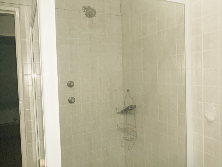 To Let 2 Bedroom Property for Rent in Sonneglans Gauteng