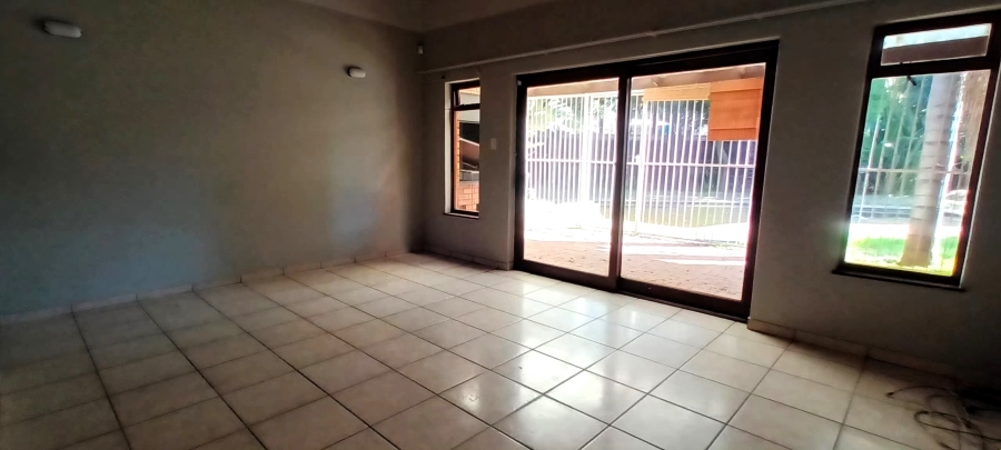 To Let 4 Bedroom Property for Rent in Zwartkop Gauteng