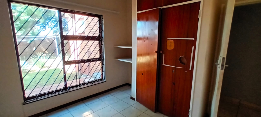 To Let 4 Bedroom Property for Rent in Zwartkop Gauteng