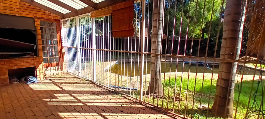 To Let 4 Bedroom Property for Rent in Zwartkop Gauteng