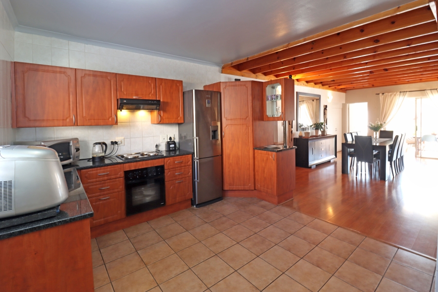 3 Bedroom Property for Sale in Barbeque Downs Gauteng