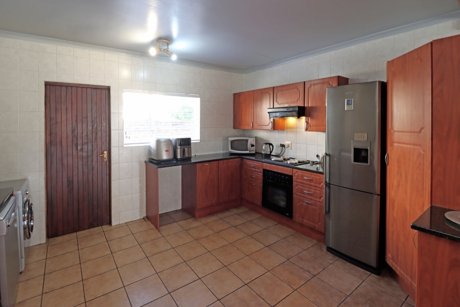 3 Bedroom Property for Sale in Barbeque Downs Gauteng