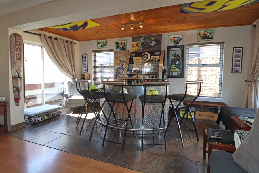 3 Bedroom Property for Sale in Barbeque Downs Gauteng