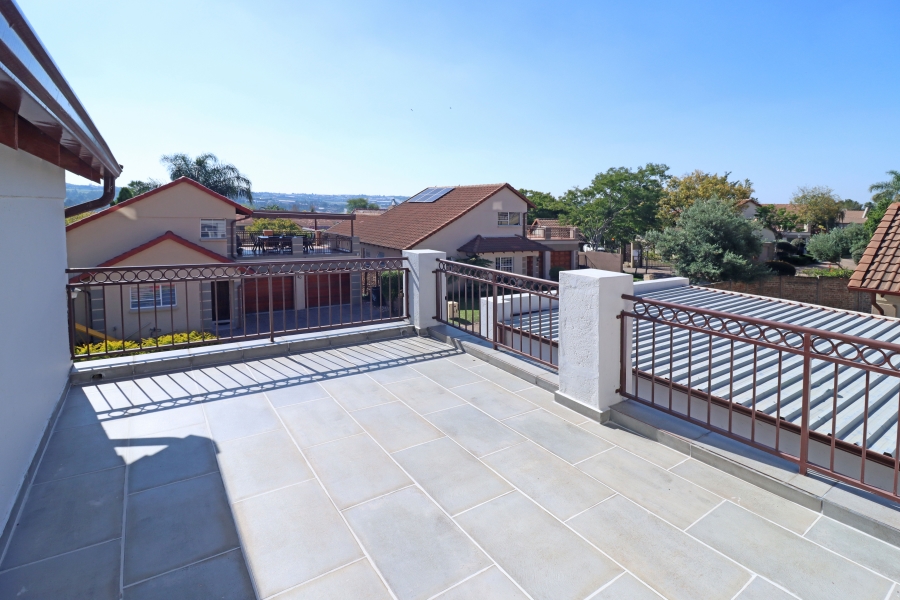 3 Bedroom Property for Sale in Barbeque Downs Gauteng