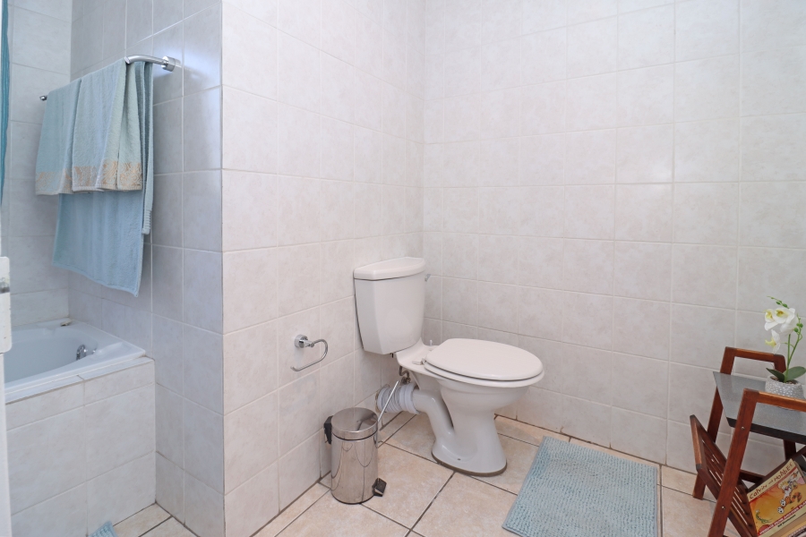 3 Bedroom Property for Sale in Barbeque Downs Gauteng