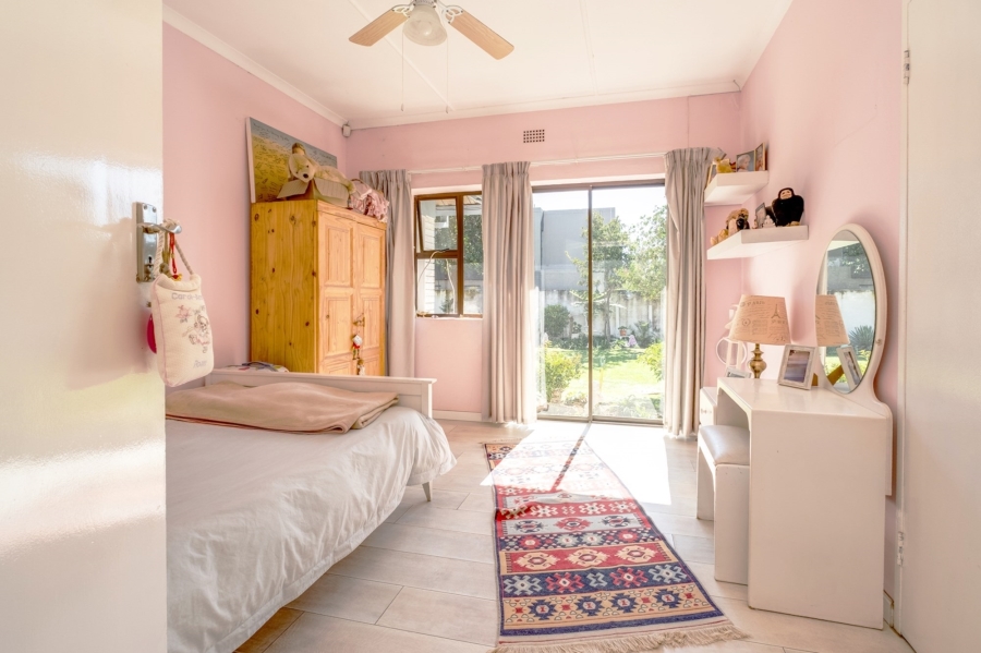 3 Bedroom Property for Sale in Edenvale Central Gauteng