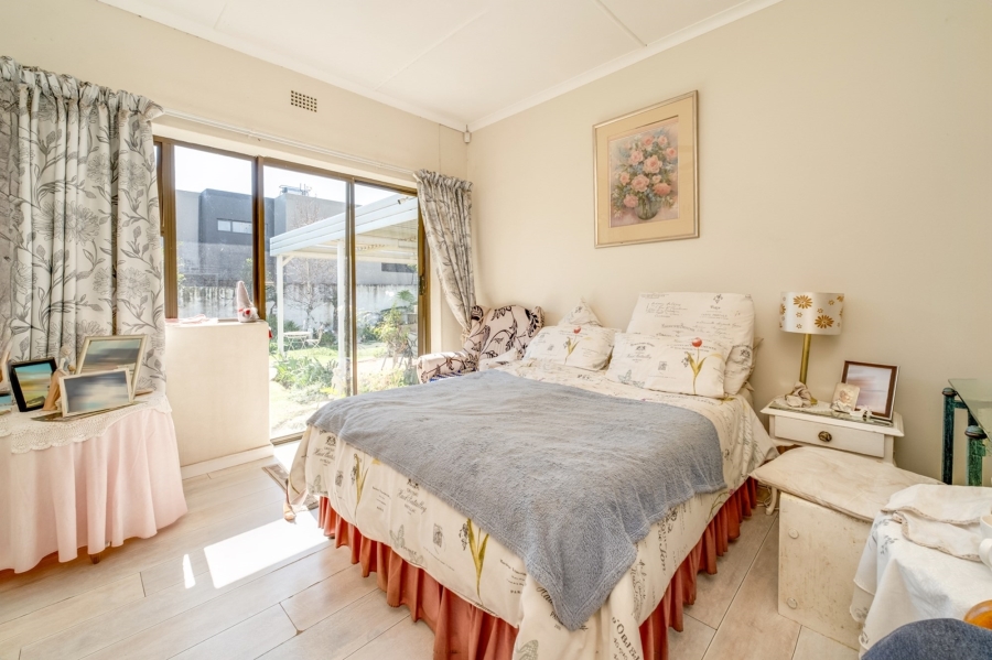 3 Bedroom Property for Sale in Edenvale Central Gauteng
