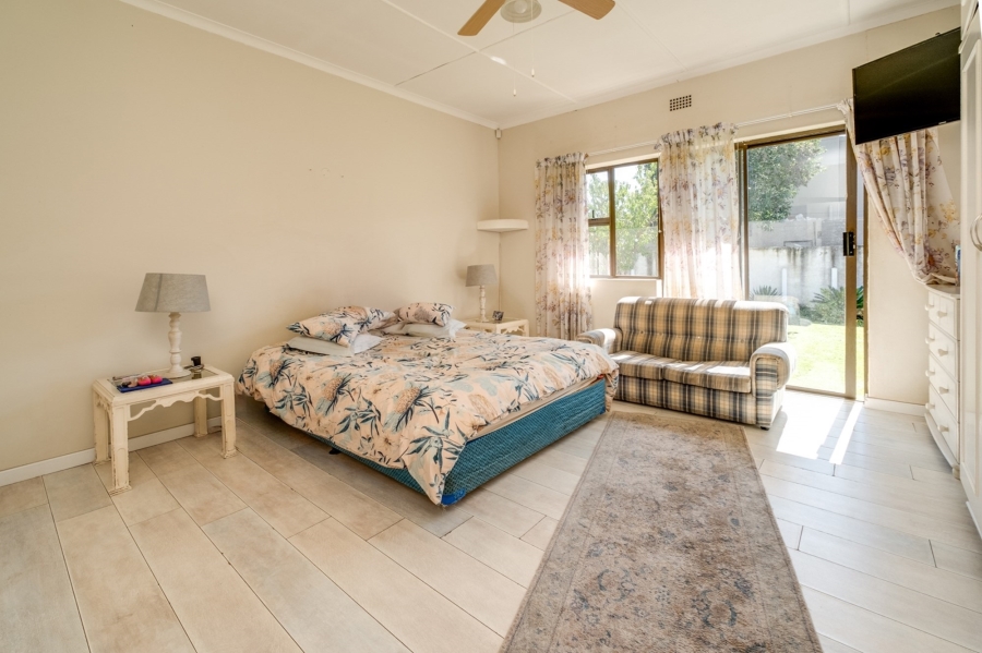 3 Bedroom Property for Sale in Edenvale Central Gauteng