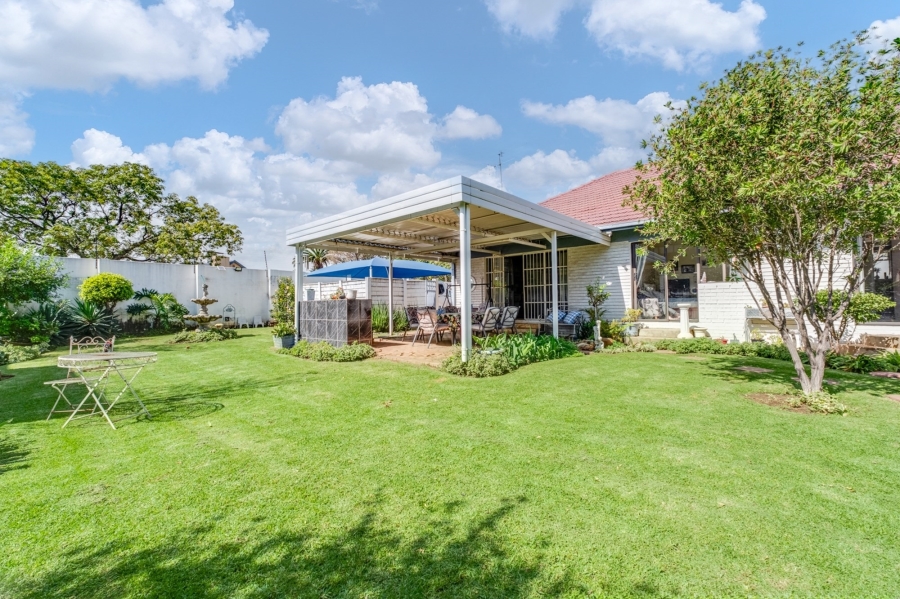 3 Bedroom Property for Sale in Edenvale Central Gauteng