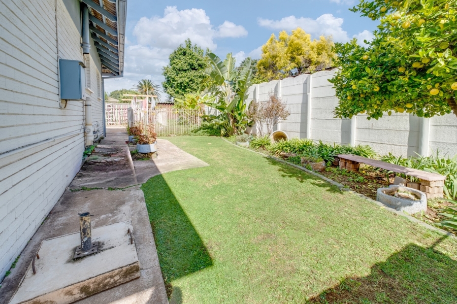3 Bedroom Property for Sale in Edenvale Central Gauteng