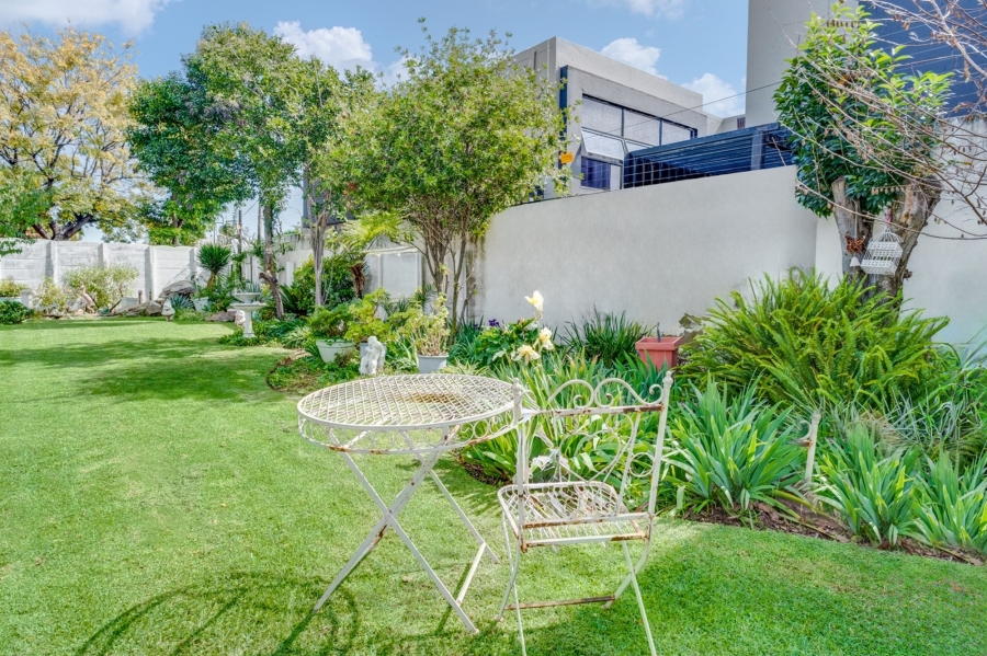 3 Bedroom Property for Sale in Edenvale Central Gauteng