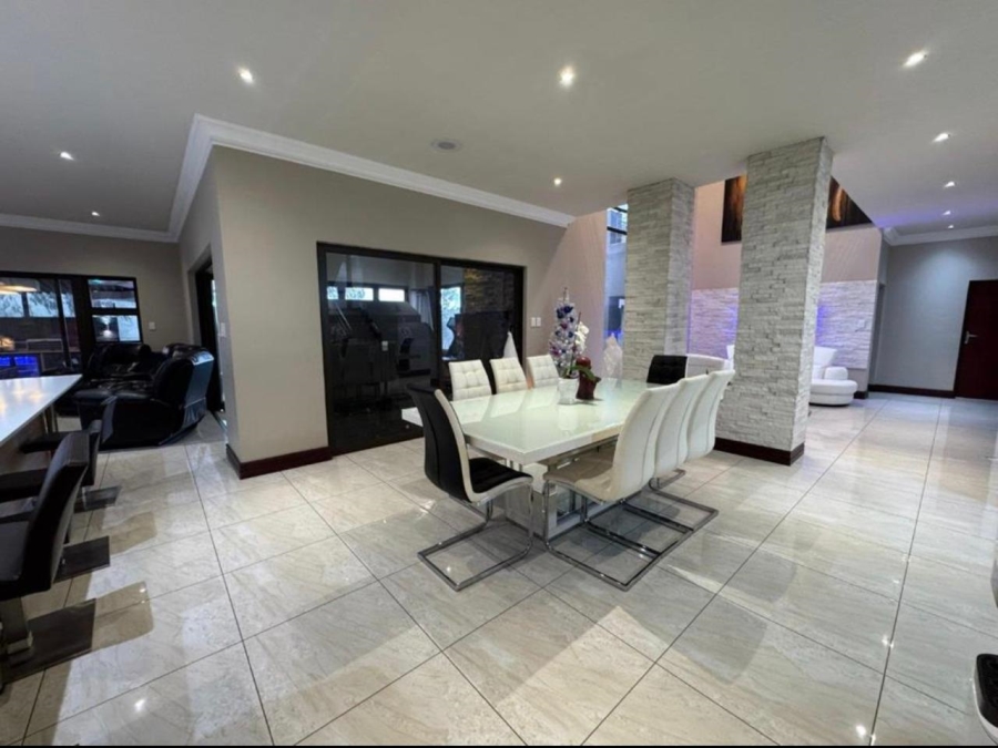 4 Bedroom Property for Sale in Blue Hills Gauteng