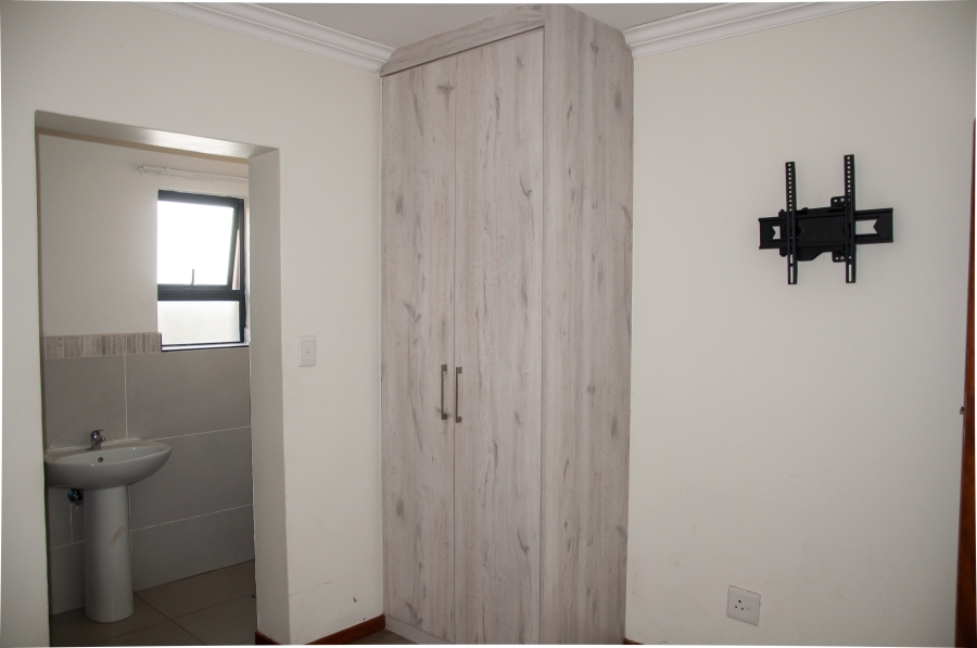 3 Bedroom Property for Sale in Thatchfield Estate Gauteng