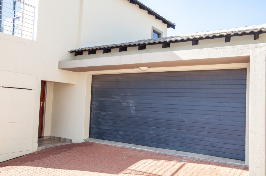 3 Bedroom Property for Sale in Thatchfield Estate Gauteng