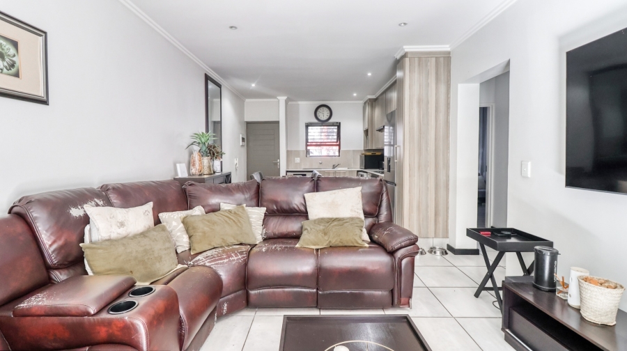 To Let 2 Bedroom Property for Rent in Sunninghill Gauteng