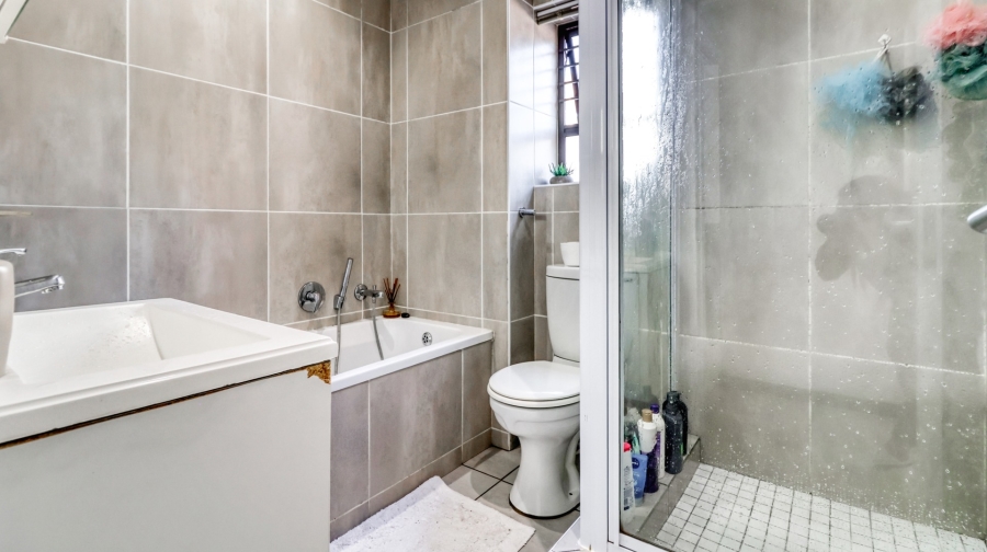 To Let 2 Bedroom Property for Rent in Sunninghill Gauteng
