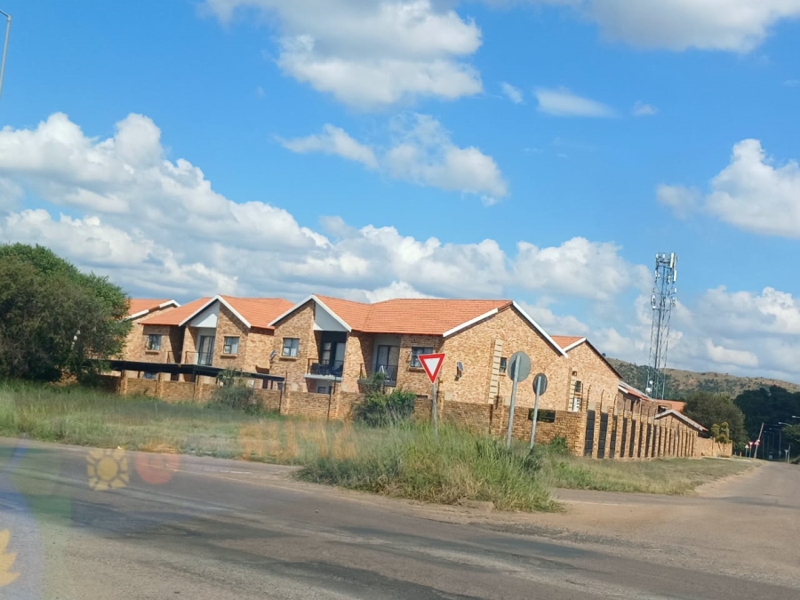 To Let 2 Bedroom Property for Rent in Karenpark Gauteng