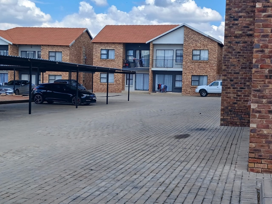 To Let 2 Bedroom Property for Rent in Karenpark Gauteng