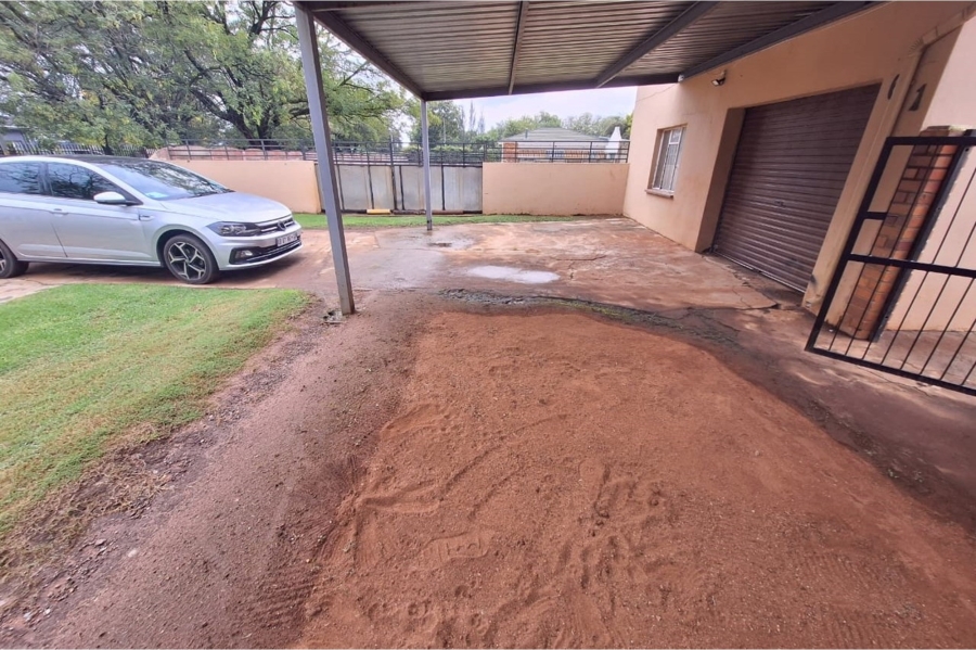 4 Bedroom Property for Sale in Selection Park Gauteng