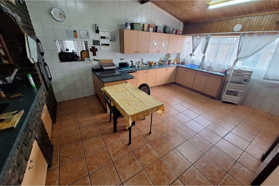 4 Bedroom Property for Sale in Selection Park Gauteng