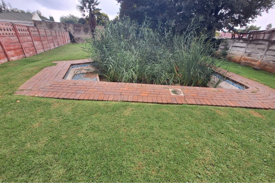 4 Bedroom Property for Sale in Selection Park Gauteng