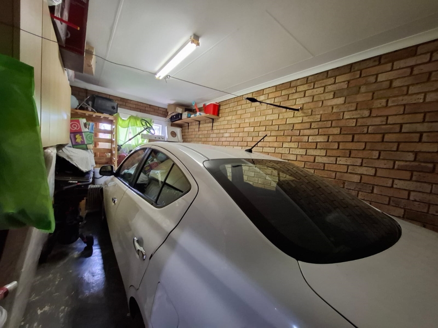 2 Bedroom Property for Sale in Dal Fouche Gauteng