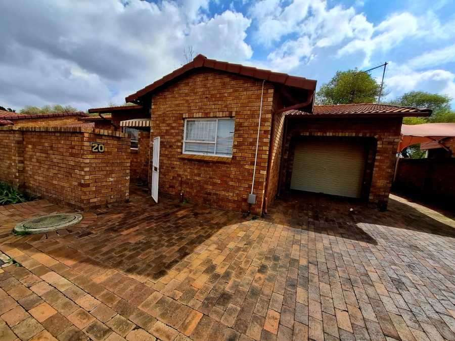 2 Bedroom Property for Sale in Dal Fouche Gauteng