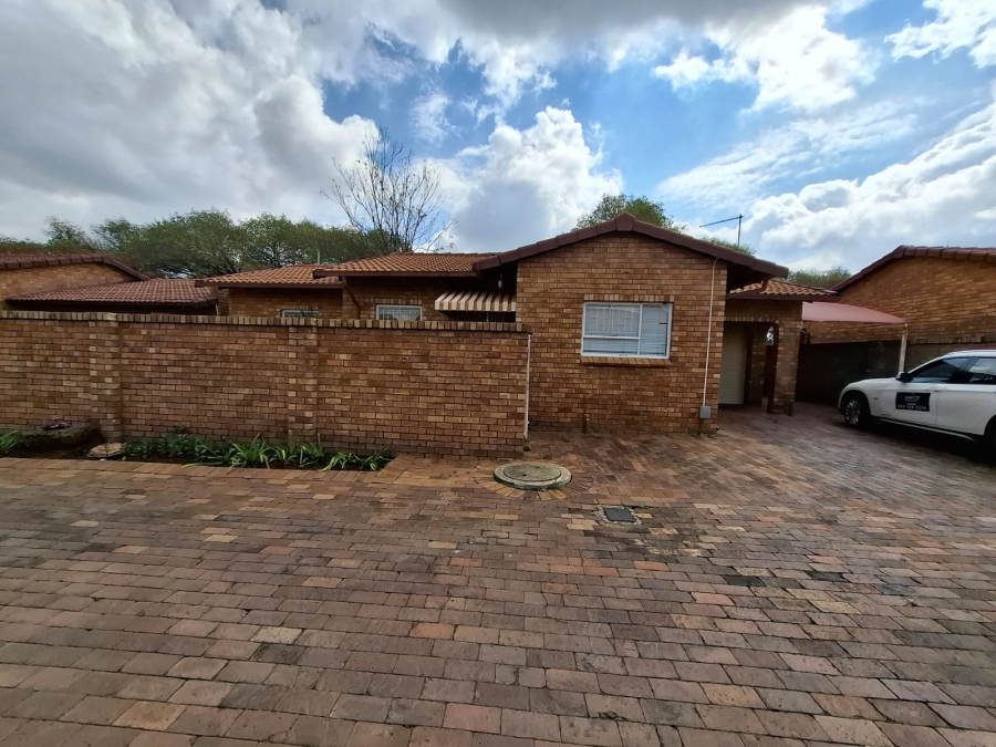2 Bedroom Property for Sale in Dal Fouche Gauteng