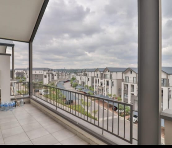 To Let 2 Bedroom Property for Rent in Waterfall Gauteng