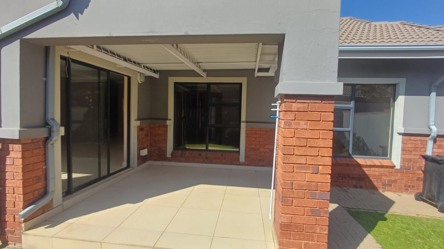 To Let 3 Bedroom Property for Rent in Meyersdal Gauteng