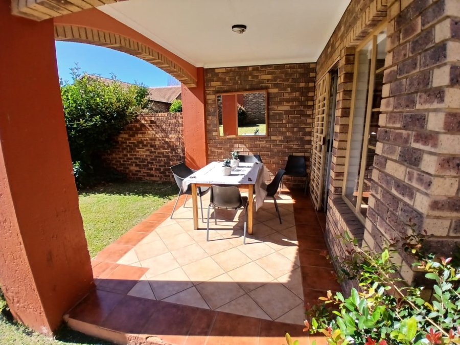 To Let 3 Bedroom Property for Rent in Equestria Gauteng