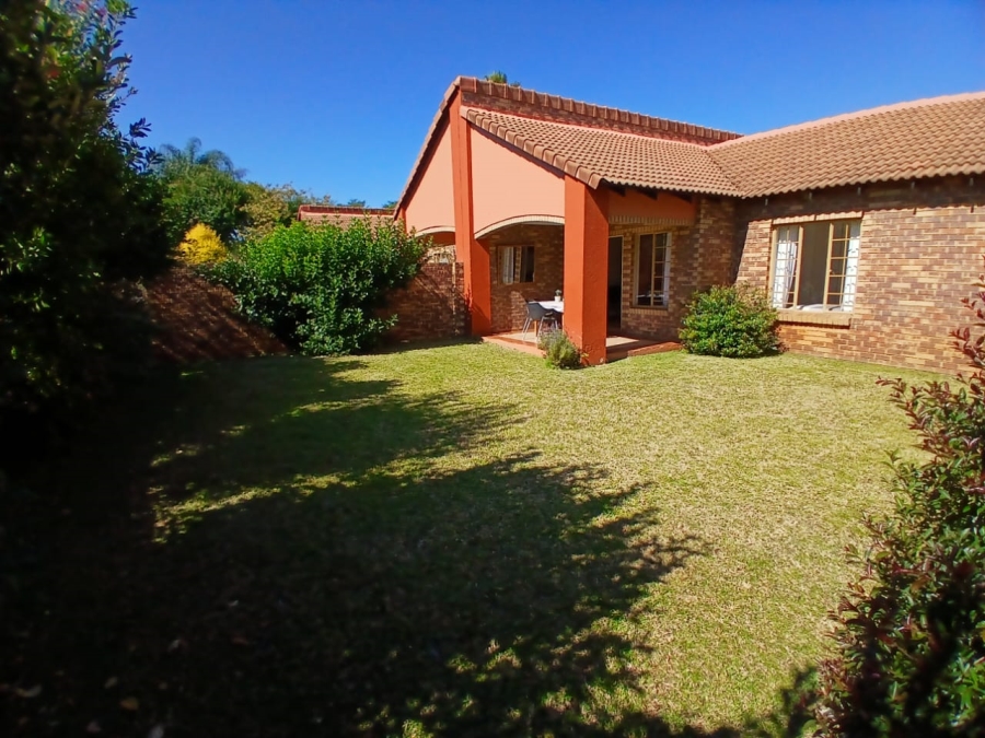 To Let 3 Bedroom Property for Rent in Equestria Gauteng
