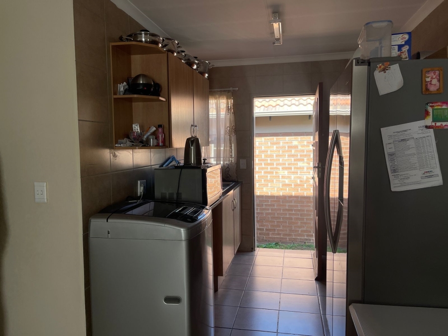 3 Bedroom Property for Sale in Olievenhoutbosch Gauteng