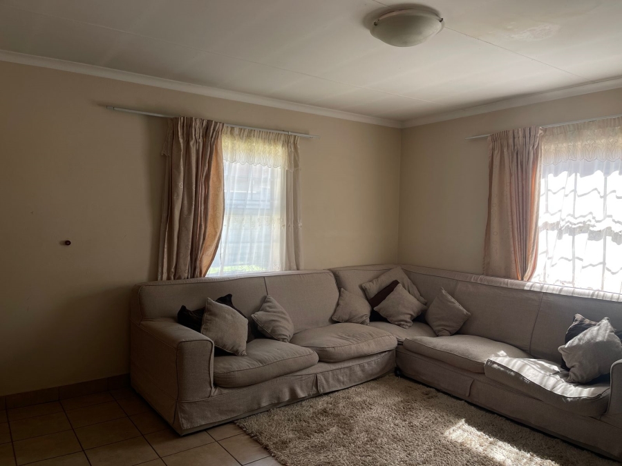 3 Bedroom Property for Sale in Olievenhoutbosch Gauteng