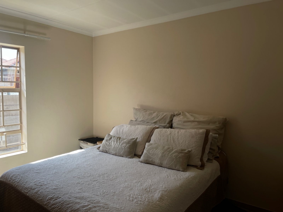 3 Bedroom Property for Sale in Olievenhoutbosch Gauteng
