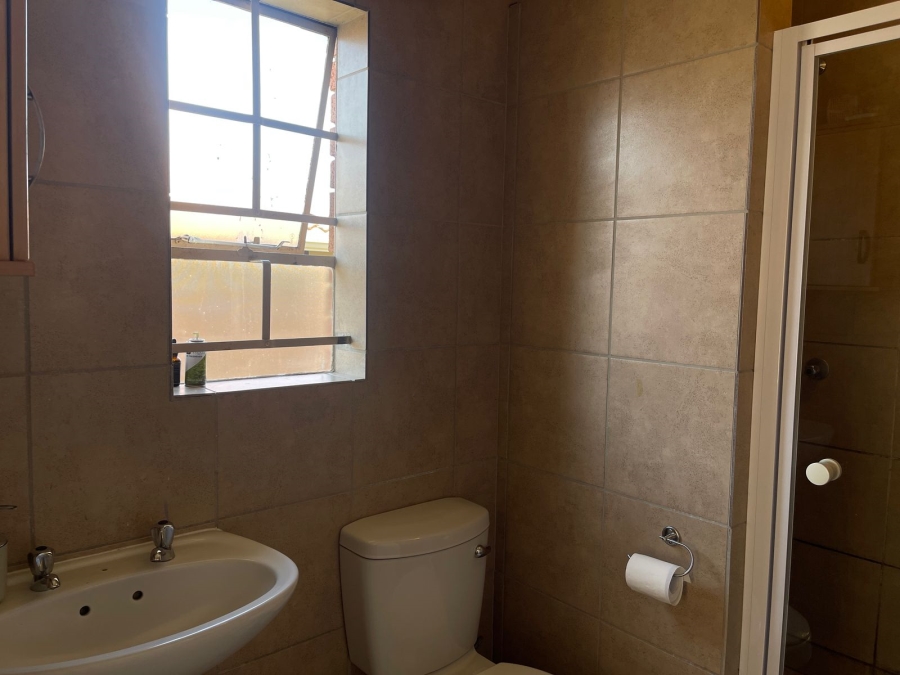 3 Bedroom Property for Sale in Olievenhoutbosch Gauteng
