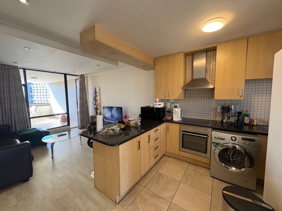 To Let 2 Bedroom Property for Rent in Sandown Gauteng