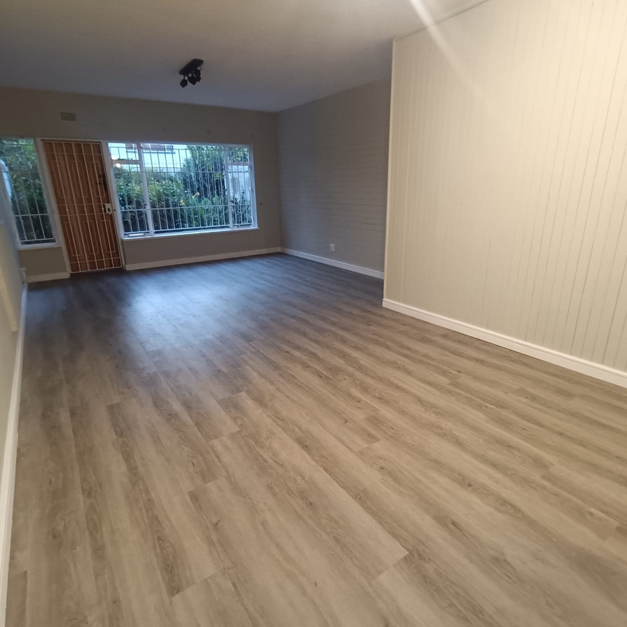 To Let 2 Bedroom Property for Rent in Linden Gauteng