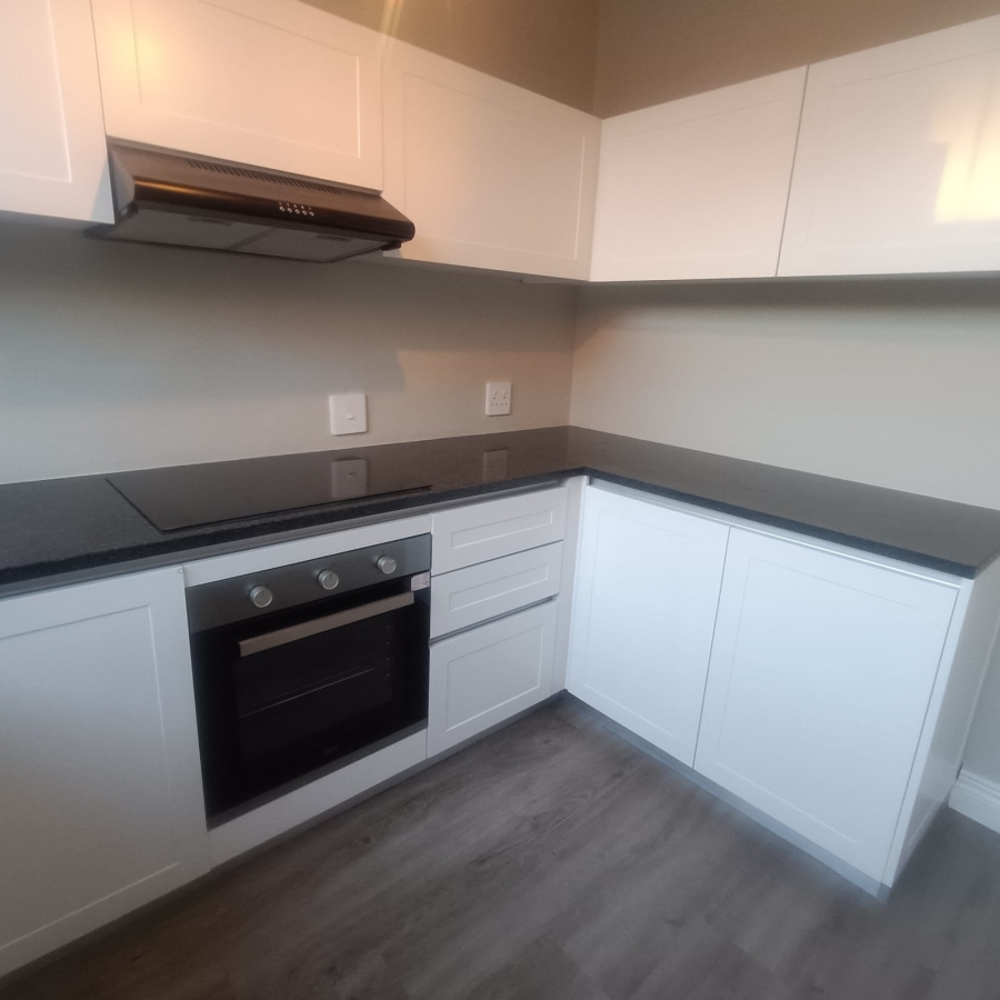 To Let 2 Bedroom Property for Rent in Linden Gauteng