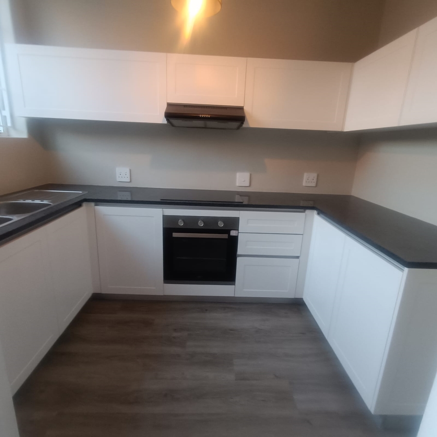 To Let 2 Bedroom Property for Rent in Linden Gauteng