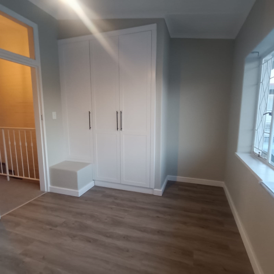 To Let 2 Bedroom Property for Rent in Linden Gauteng