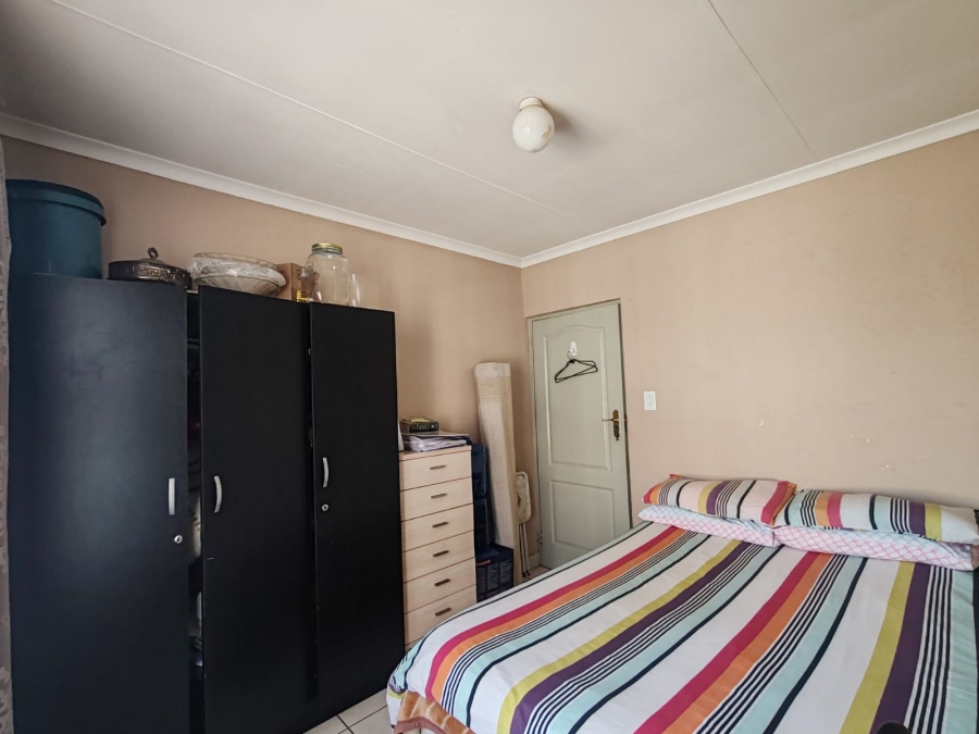 5 Bedroom Property for Sale in Cosmo City Gauteng