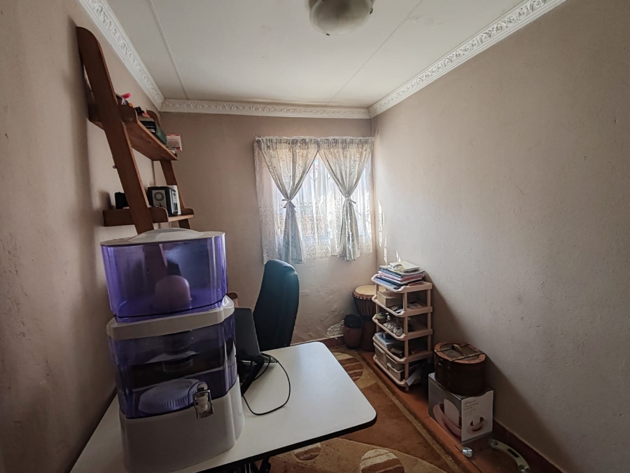 5 Bedroom Property for Sale in Cosmo City Gauteng