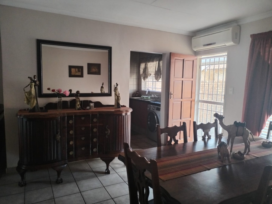 3 Bedroom Property for Sale in Annlin Gauteng