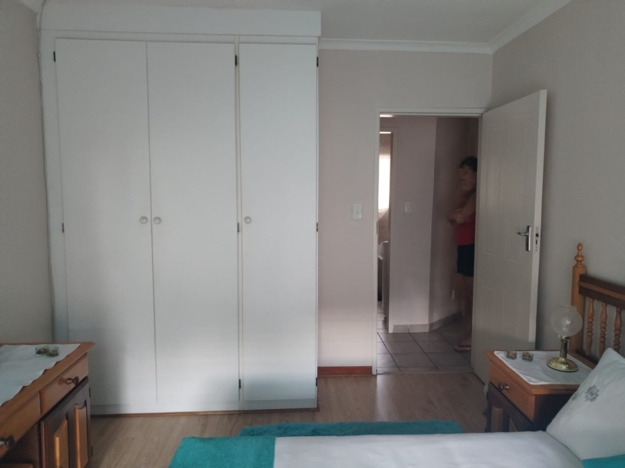 3 Bedroom Property for Sale in Annlin Gauteng