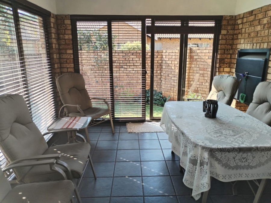 3 Bedroom Property for Sale in Annlin Gauteng