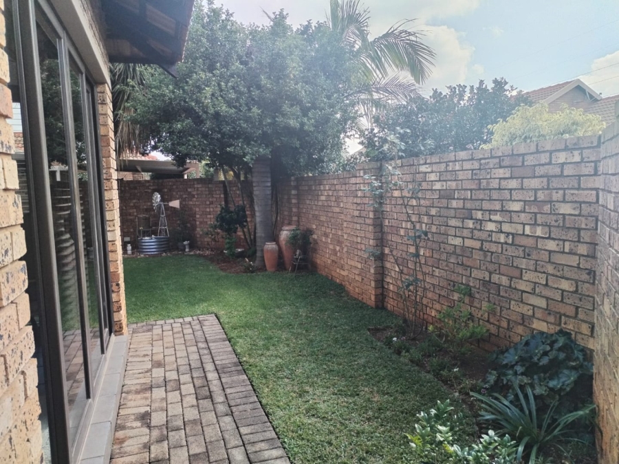 3 Bedroom Property for Sale in Annlin Gauteng