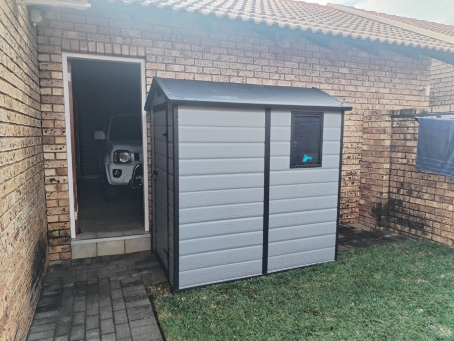 3 Bedroom Property for Sale in Annlin Gauteng