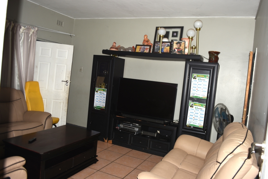 2 Bedroom Property for Sale in Pretoria West Gauteng