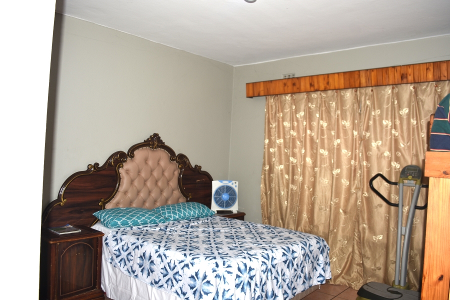 2 Bedroom Property for Sale in Pretoria West Gauteng